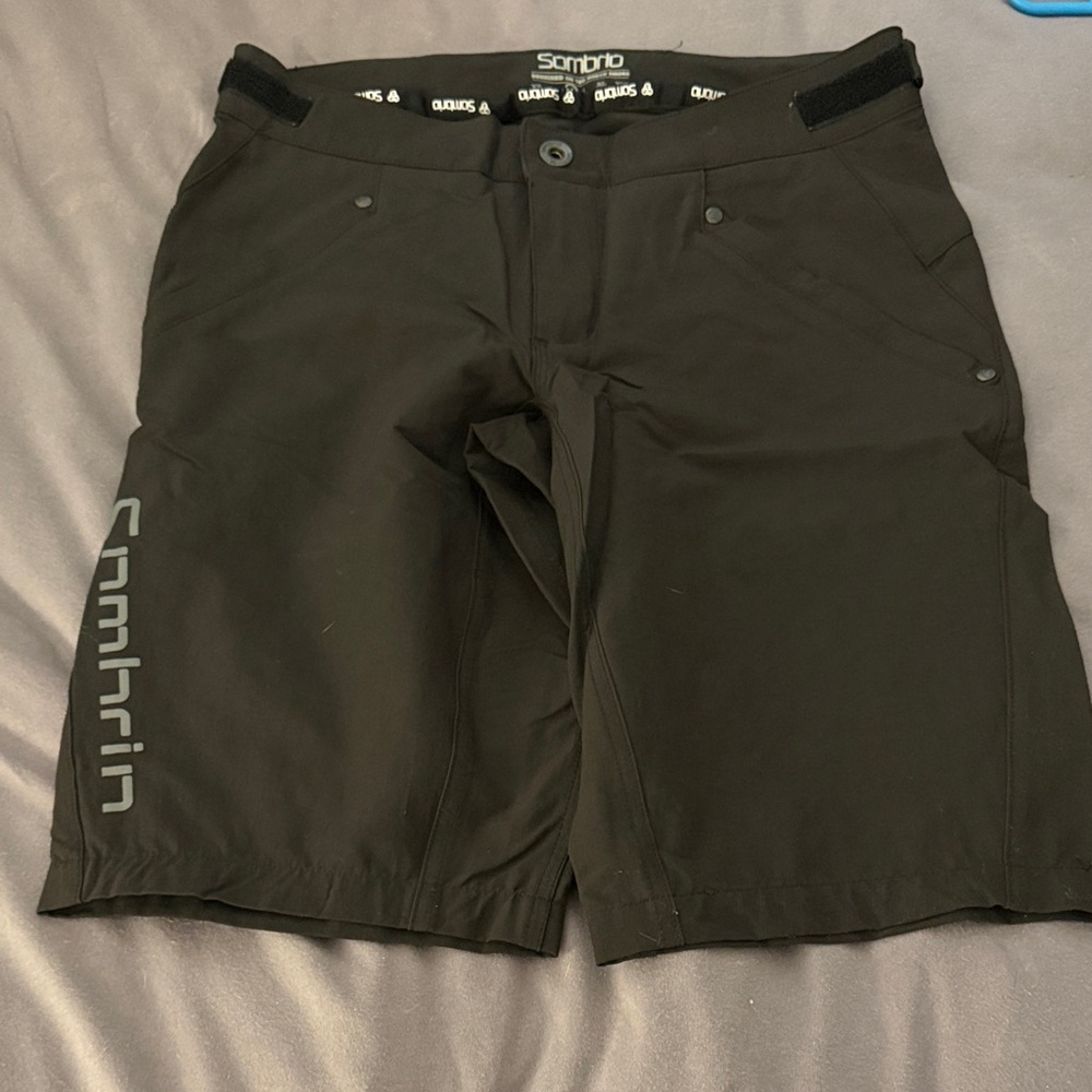 Sombrio women’s V’al shorts